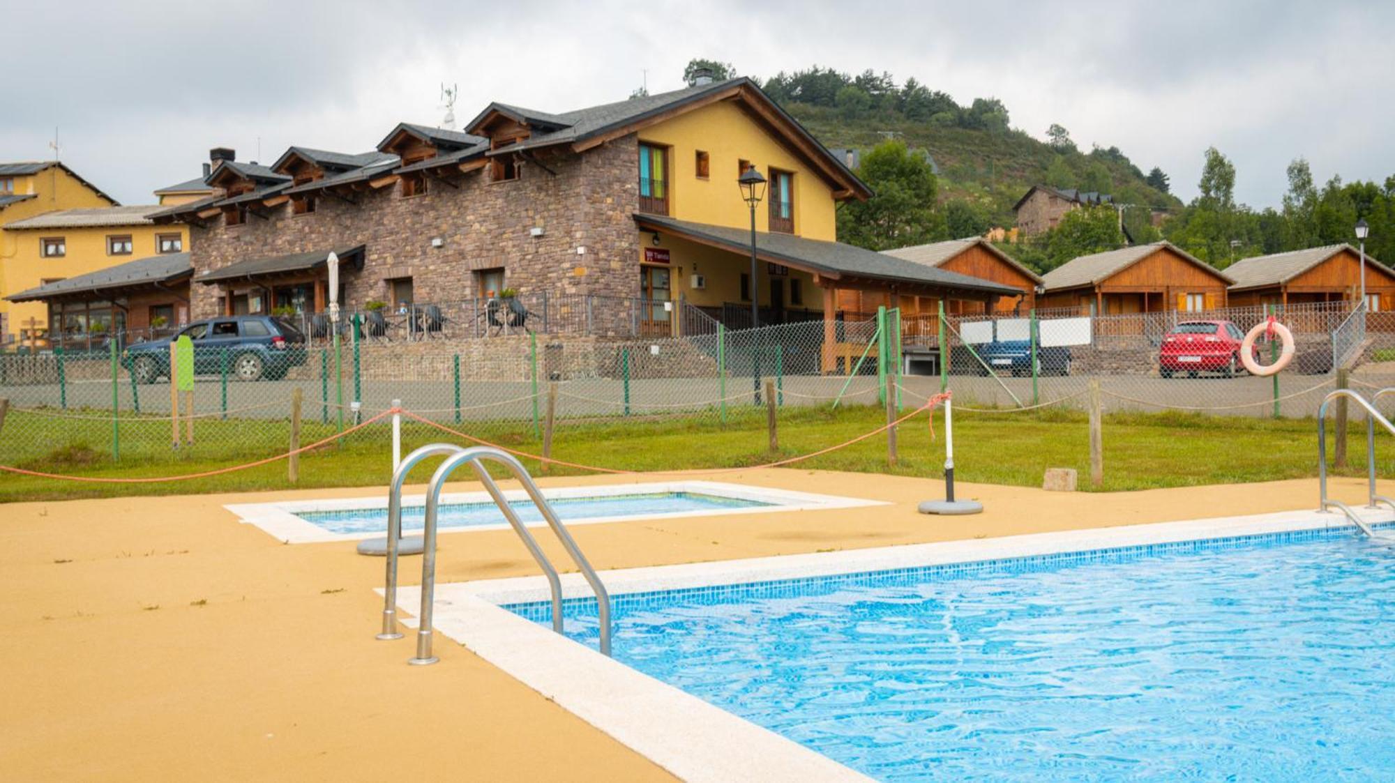 Bungalows Laspaúles Esterno foto
