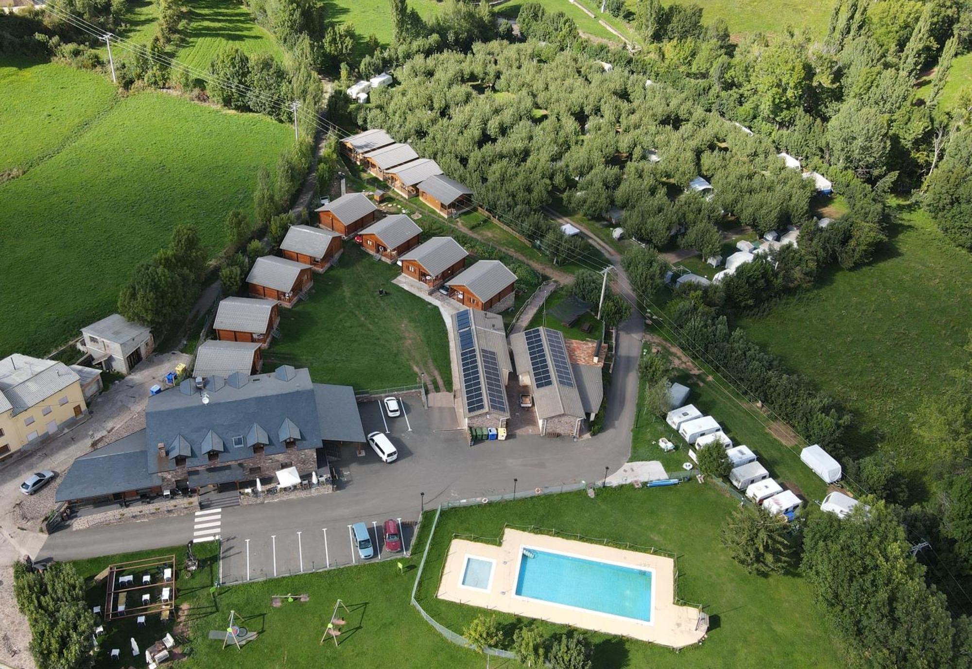 Bungalows Laspaúles Esterno foto